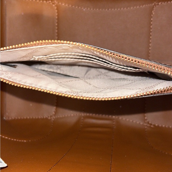 Michael Kors Mercer gallery - Picture 5 of 8